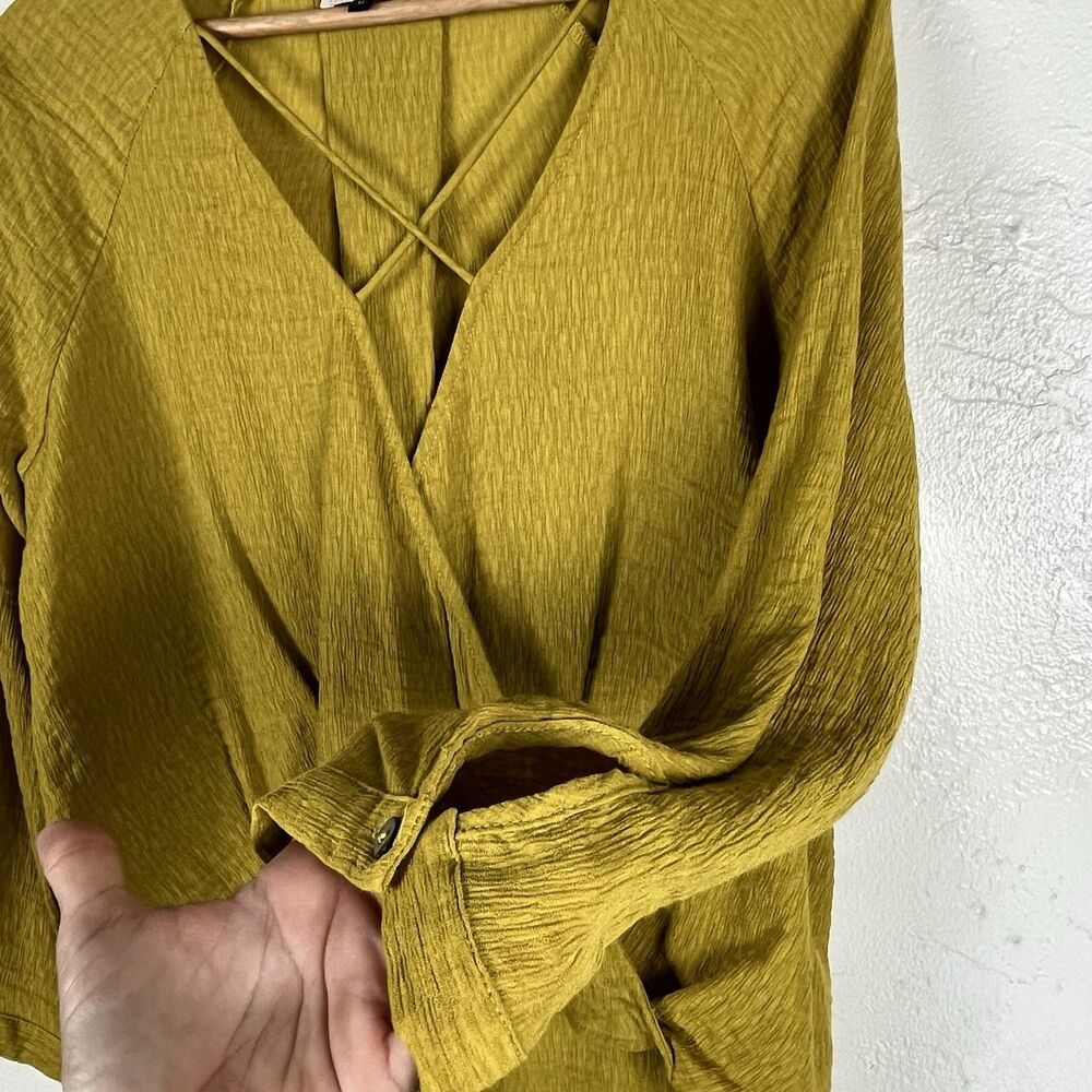 Alythea M Mustard Gold Crinkle Wrap Blouse High Low Boho Rayon Top - Picture 9 of 13